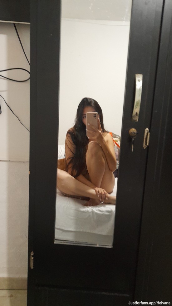 👅