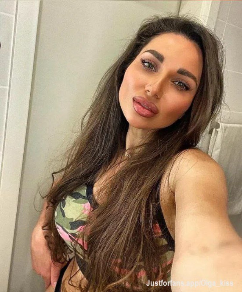 Want to see nude photos? I'm waiting for you here. 

https://www.loyalfans.com/Olga_Kiss